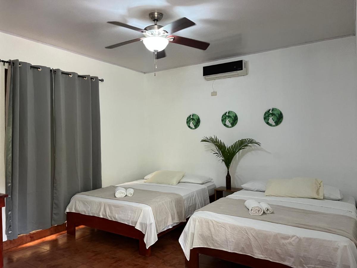 Bed & Breakfast La Jungla Puerto Carrillo