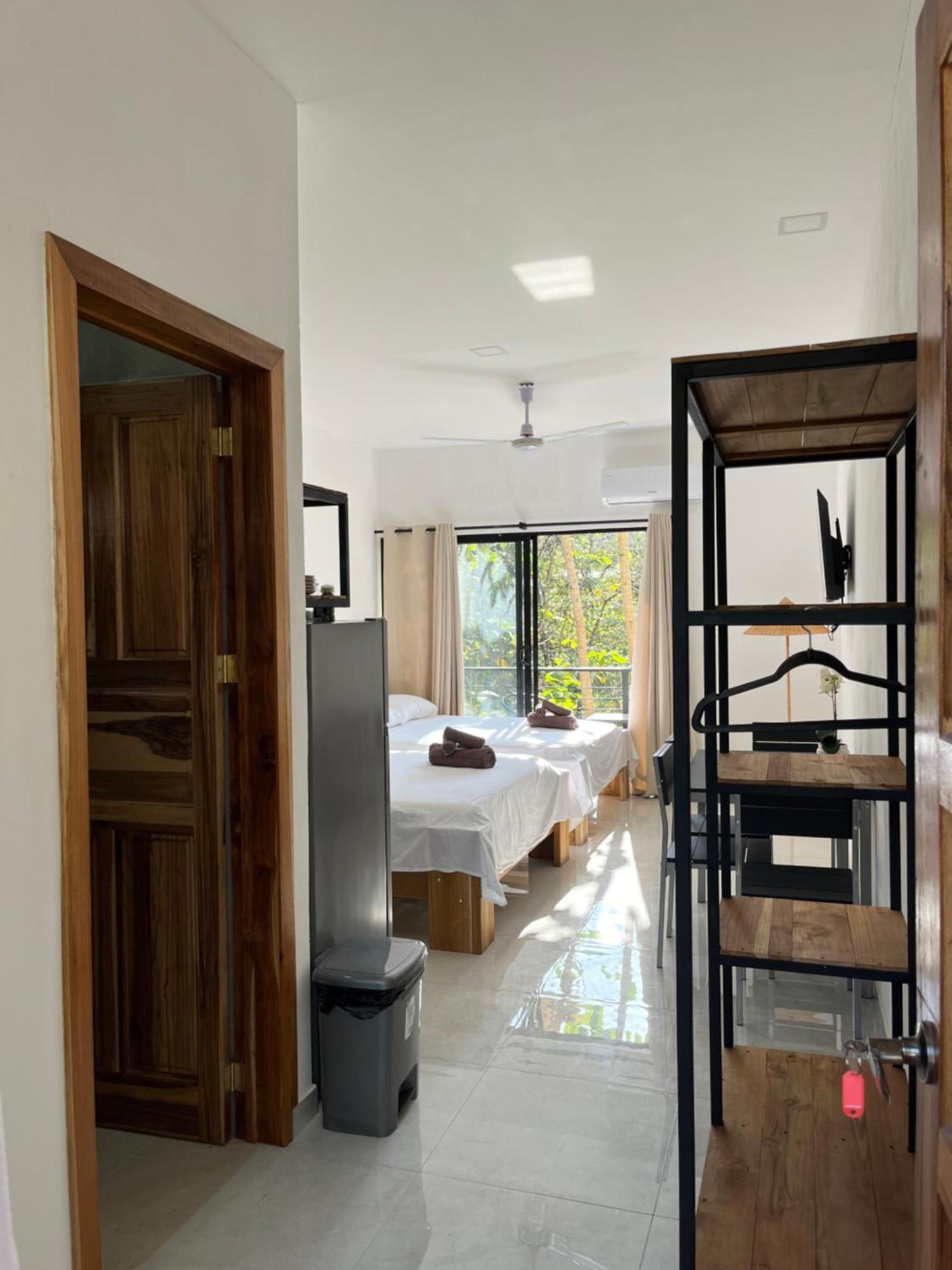La Jungla Bed & Breakfast Puerto Carrillo